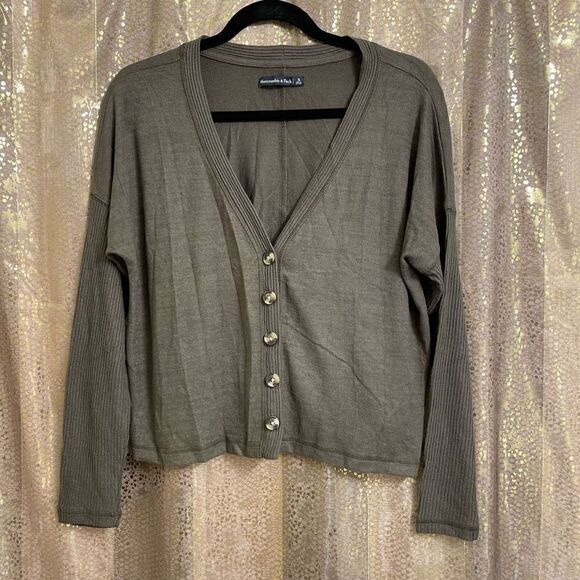 Abercrombie & Fitch Olive Green Soft Long Sleeve Cardigan Sweater, Small - Picture 1 of 6